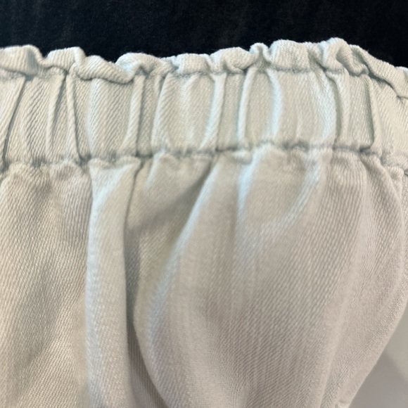 White Ruched Smocked Tank Top‎ - Picture 3 of 4